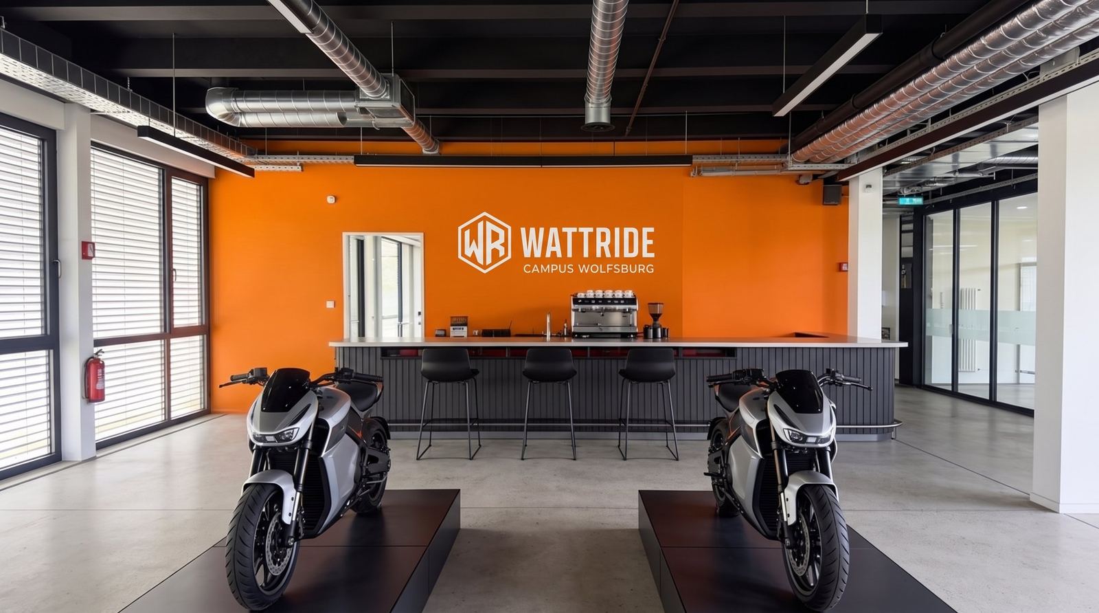 Visualisierung: Café-Bar frontal mit WR-Logo an der orangen Wand und Tresen